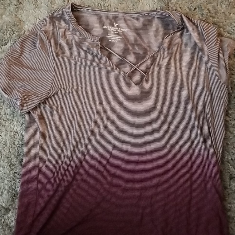 Juniors American eagle t-shirt